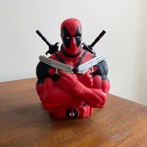 Deadpool Bust Piggy Bank Marvel Collectible Coin Bank Red Black Display